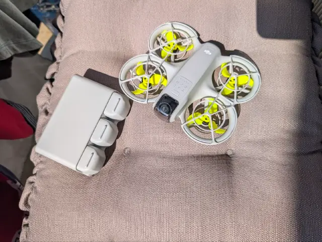 Dji neo с тремя аккумуляторами и зарядной станцией — Батуми — 850 ₾