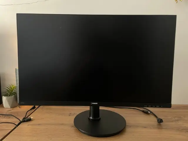 Монитор Philips 272V8A — Тбилиси — 220 ₾