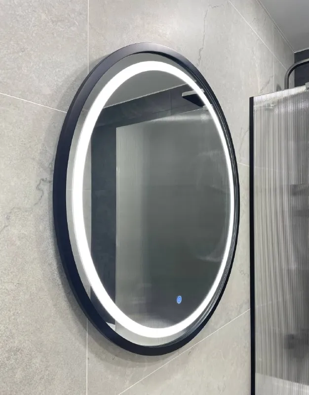 Зеркало с LED-подсветкой