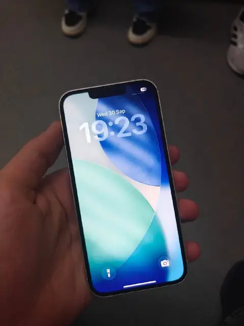 IPHONE 13 WHITE — Тбилиси — 650 ₾