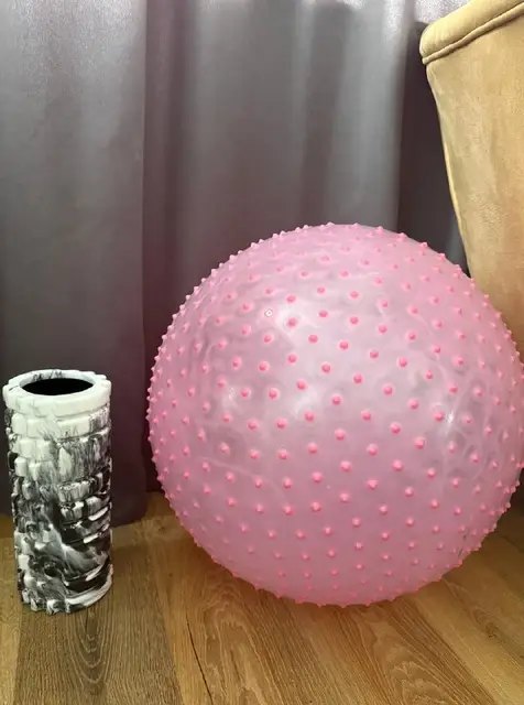 Мяч и валик для фитнеса — Батуми — 50 ₾