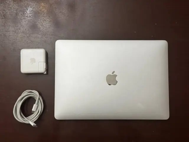 MacBook Pro 13 2020 года — Ереван — 135 000 ֏