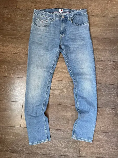 Tommy Hilfiger jeans — Batumi — 40 ₾