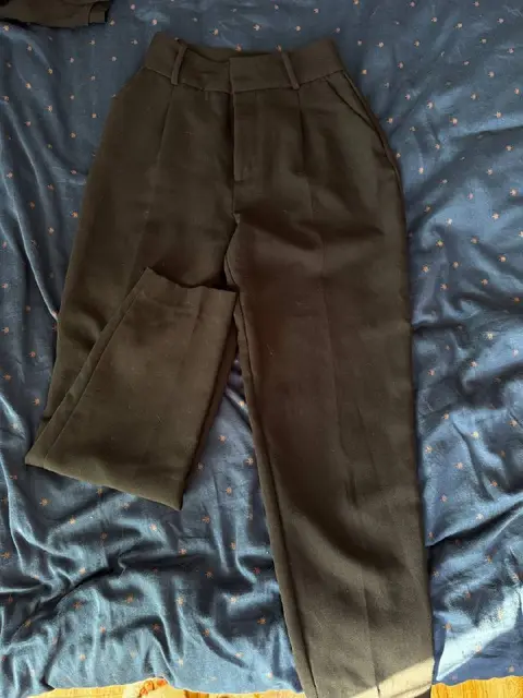Брюки классические Zara — Батуми — 5 ₾