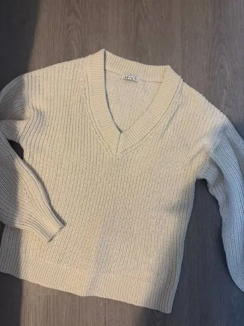 Кофта Defacto — Batumi — 10 ₾