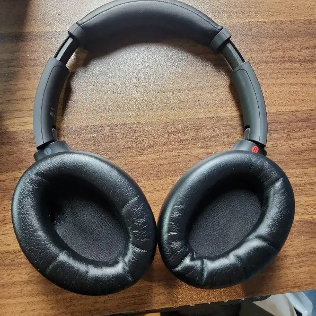 Наушники Sony wh-1000xm4 — Батуми — 320 ₾