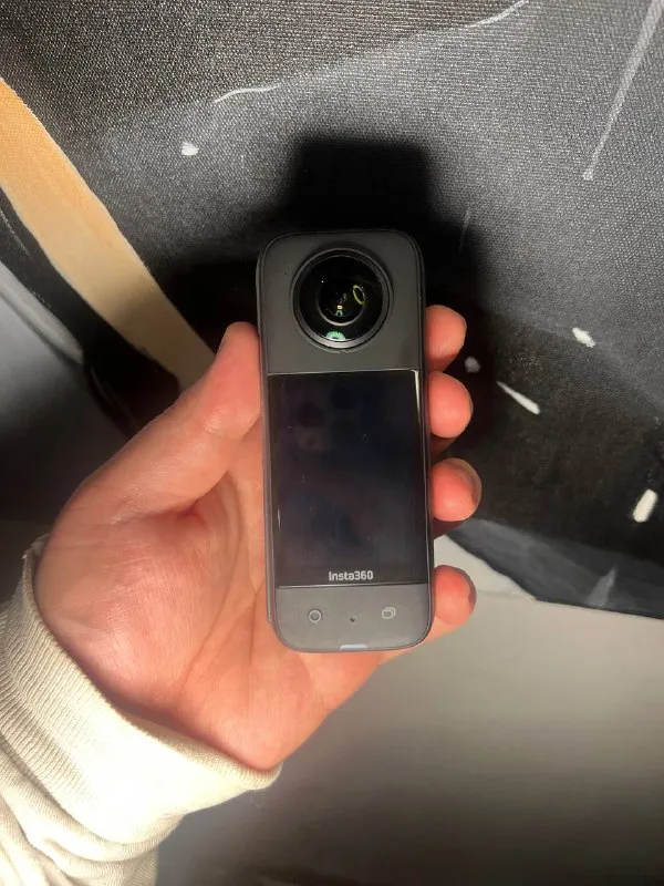 Insta 360×3