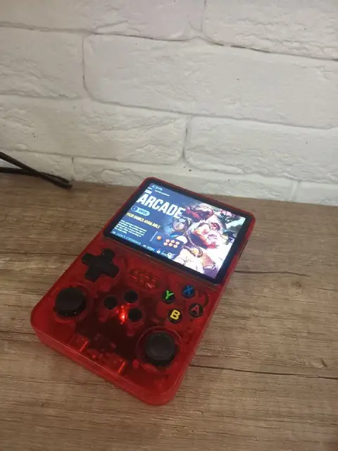 R36S — портативная игровая консоль — Батуми — 140 ₾