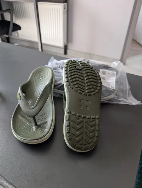2 пары сланцев Crocs, зелёные и синие, размер 11 — Батуми — 40 ₾
