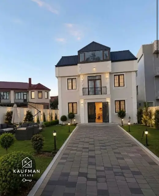 Дом 4+1 — Batumi — 3,000 $