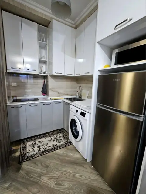 1+1 на Аллеи Героев — Батуми — 550 $
