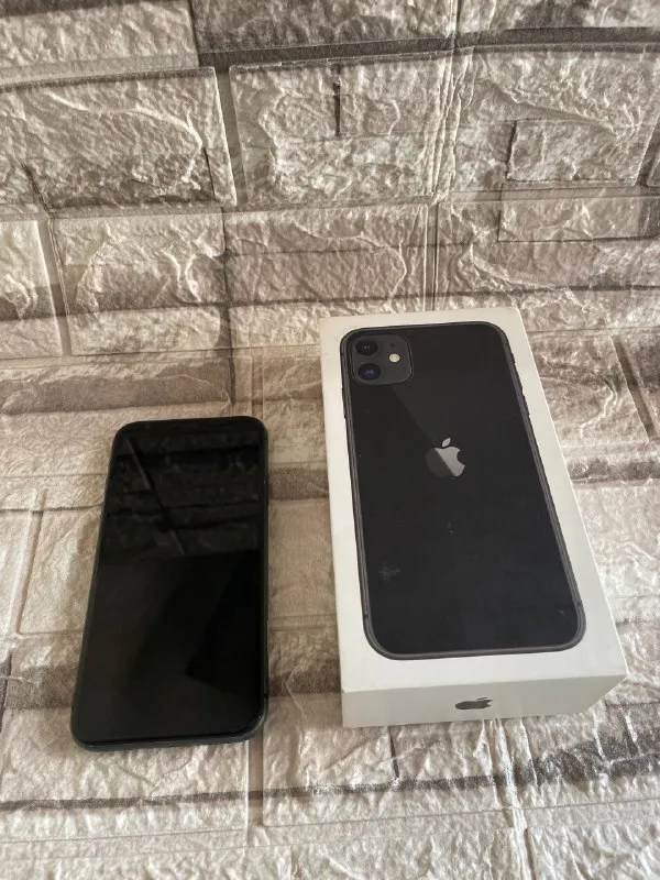 IPhone 11 (128 GB)
