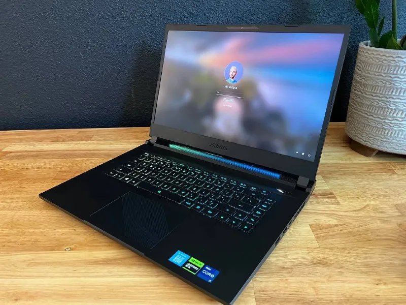 GIGABYTE AORUS 15 bkf 2k 165hz