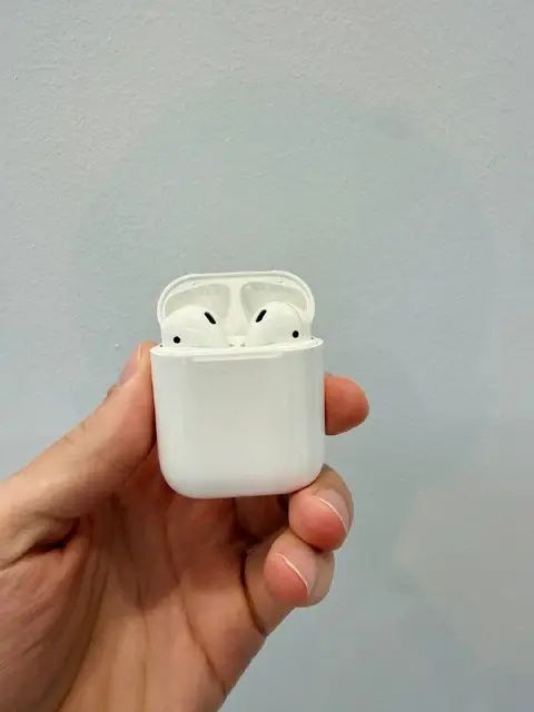 Наушники Apple AirPods 1-го поколения — Tbilisi — 20 ₾
