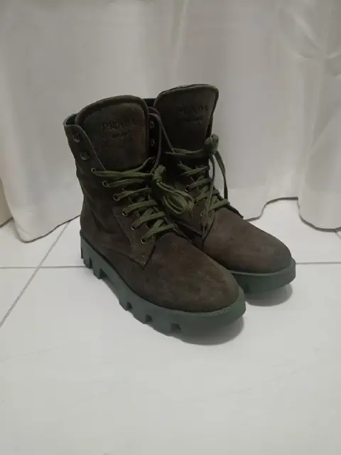 Prada Suede Lace-Up Combat Boots — Анталия — 14 500 ₺