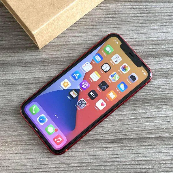 IPhone 11 128 GB, красный