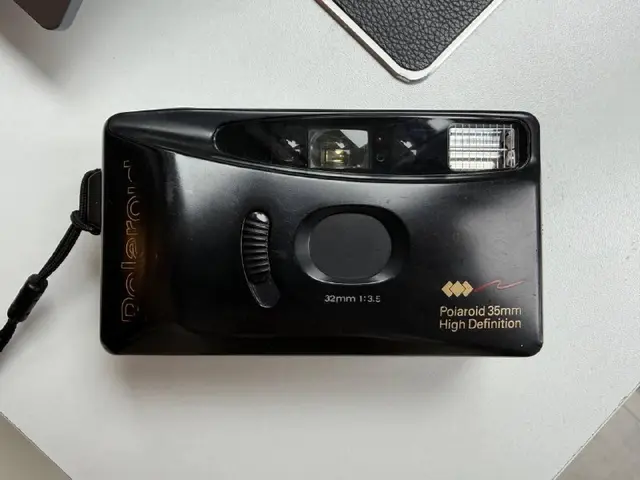Фотокамера Polaroid 35 mm High Definition 32 mm f/3.5 — Batumi — 190 ₾