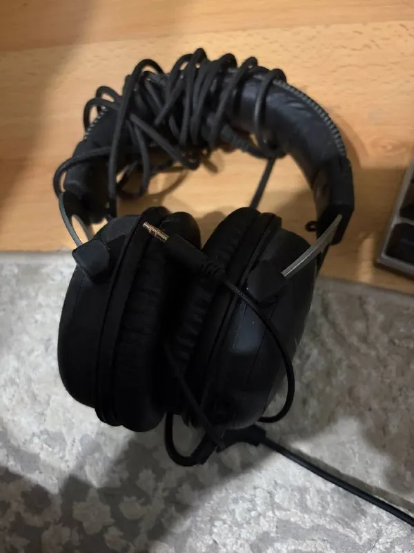 Наушники hyper x