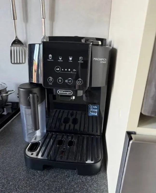 Кофемашину delonghi magnifica start ecam 220.60.b