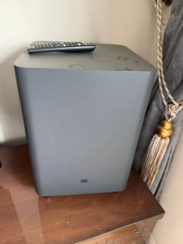 JBL 5.1 Soundbar ve Subwoofer