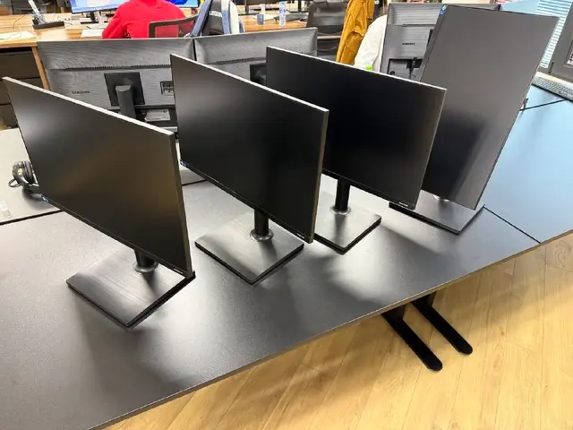 Монитор Samsung F24T450FQI — Тбилиси — 250 ₾
