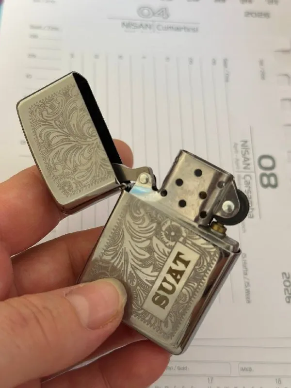 Оригинальная бензиновая зажигалка Zippo