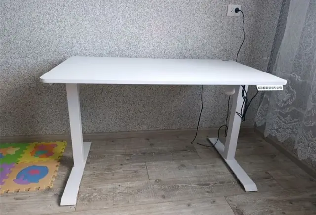 Стол E-TABLE UNIVERSAL с регулировкой высоты — Тбилиси — 450 ₾