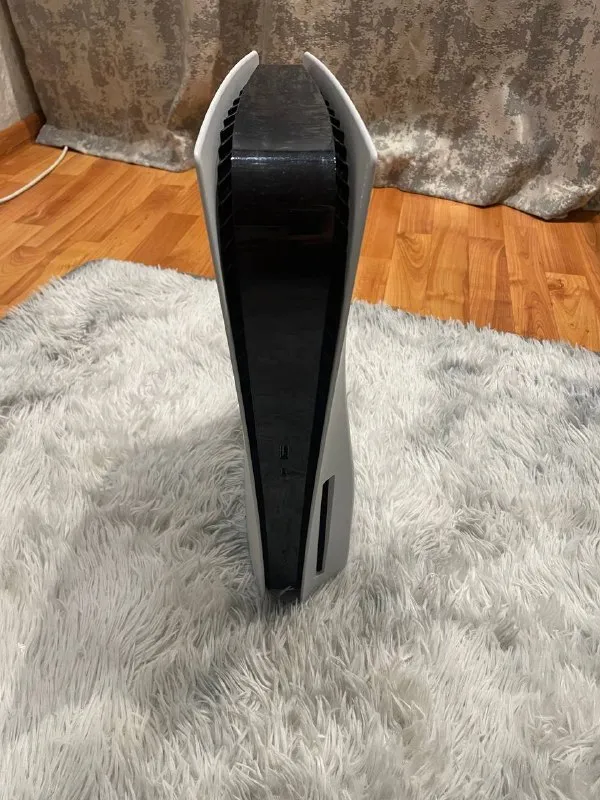 PlayStation 5 825GB