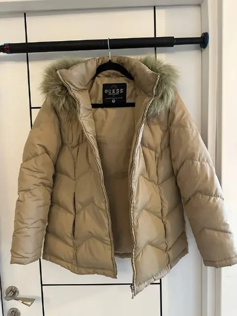 Куртка Guess на осень/зиму — Batumi — 50 ₾