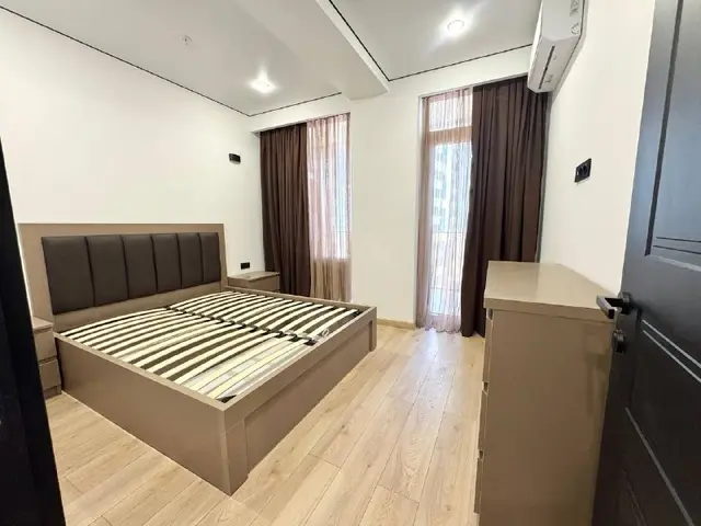 Аренда 1+1 квартиры с паркингом — Батуми — 600 $