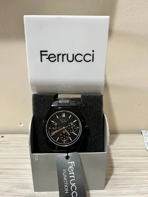 Наручные часы марки Ferrucci — Анталия