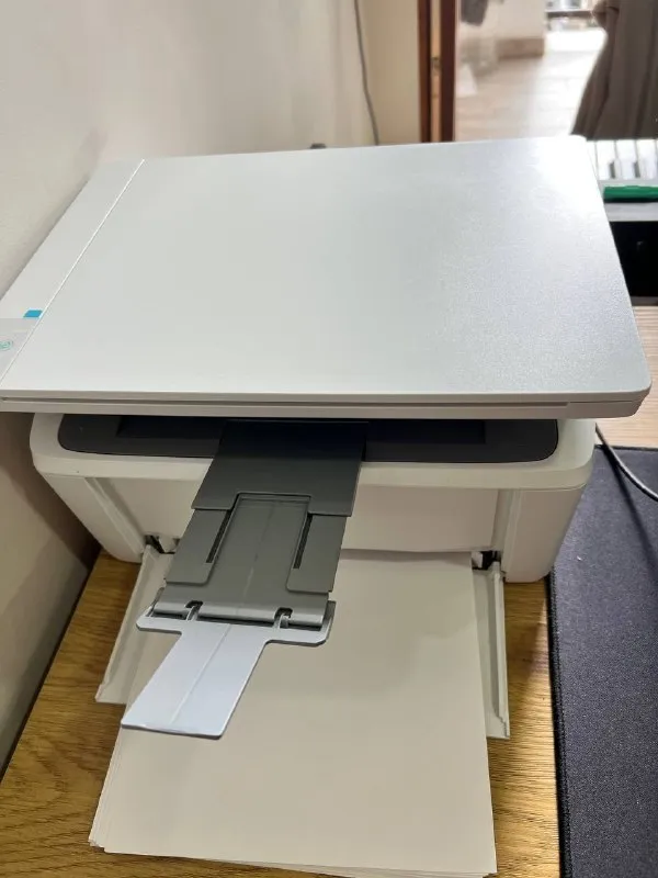 HP LaserJet MFP M141a