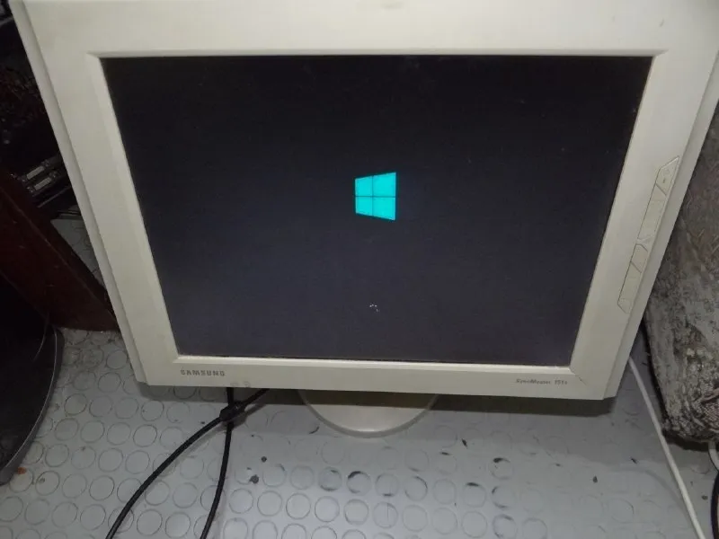 Монитор VGA