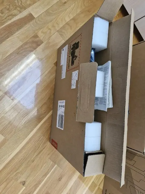 LENOVO IdeaPad S3 15AMN8 R5/16/512GB — Белград — 350 €