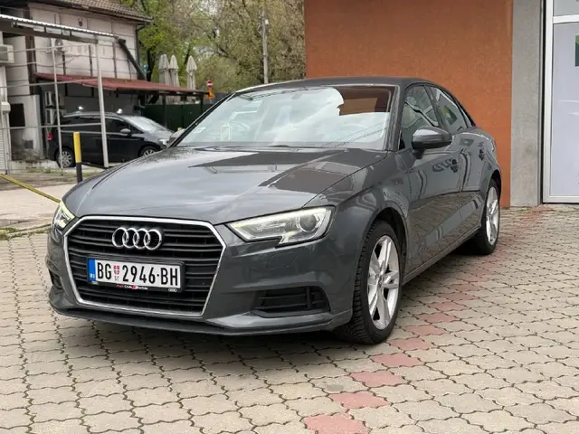 Audi A3 Sedan 2.0 TDI S tronic — Белград — 14 000 €