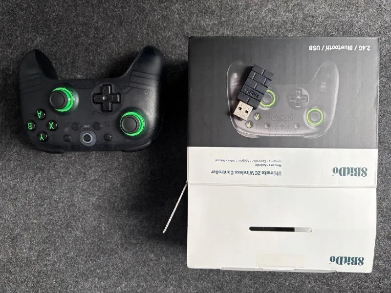 8BitDo Ultimate 2 °C Wireless Controller