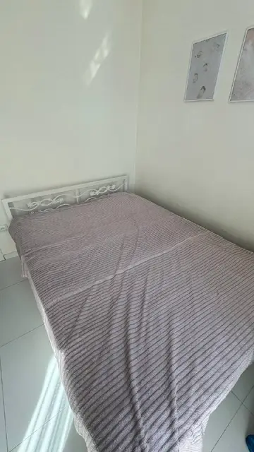 Кровать с матрасом 150 на 200 — Батуми — 500 ₾