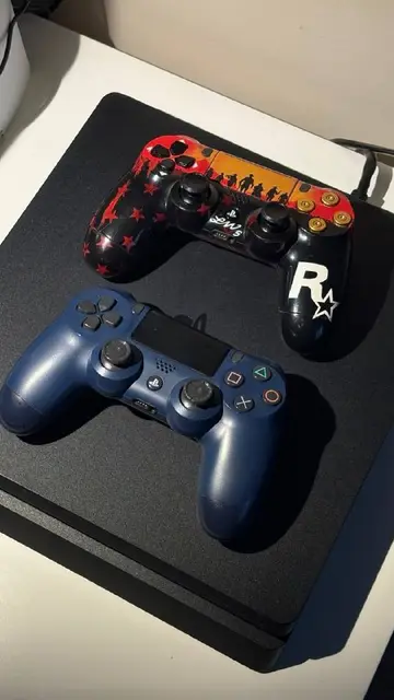 PlayStation 4 500Gb CD version — Батуми — 400 ₾