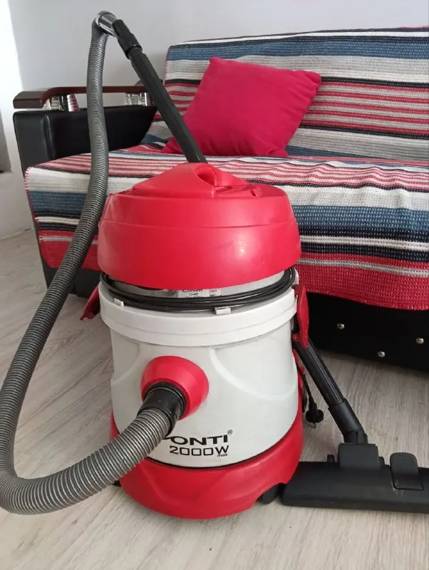 Пылесос .Сonti 2000w