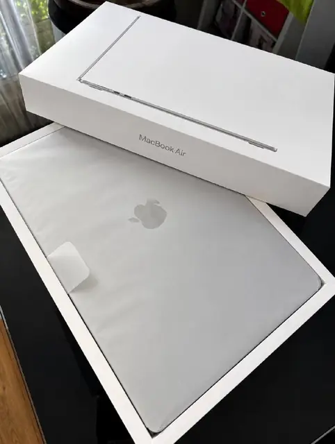 MacBook Air 15″ M5 — Стамбул — 74 999 ₺
