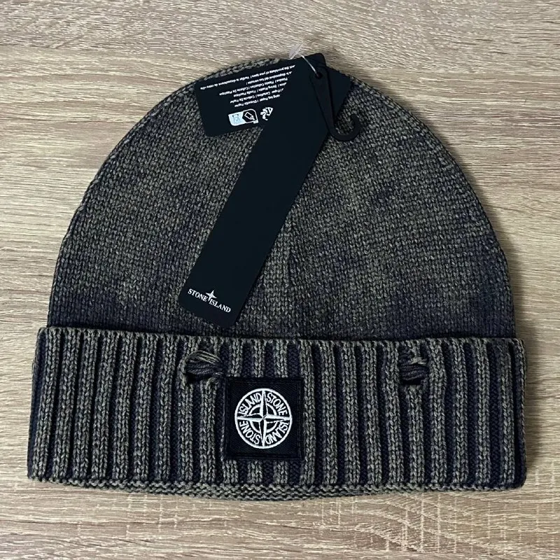 Шапка Stone island