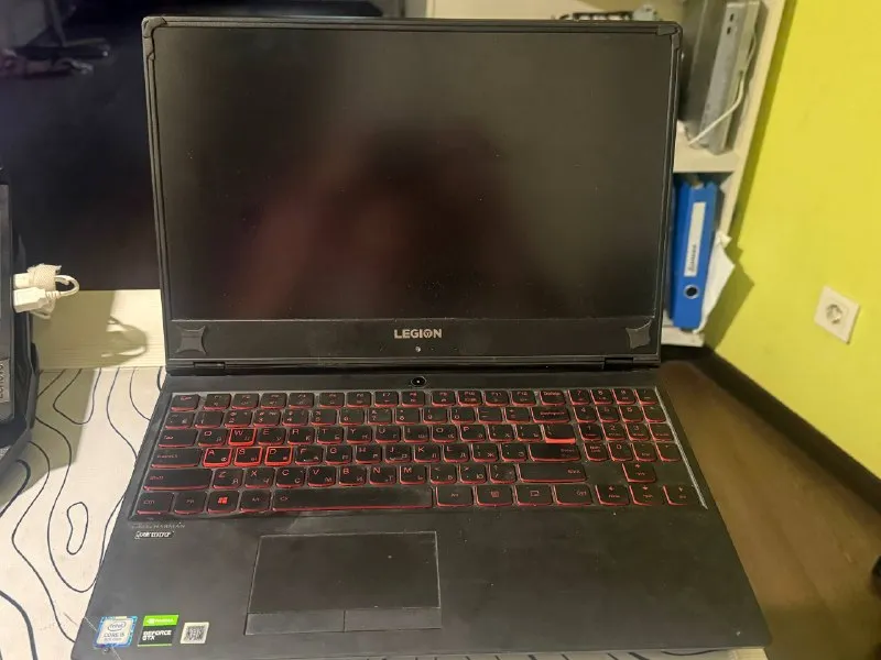 Ноутбук леново i5 8300h 1050 m 8гб озу ДДР4