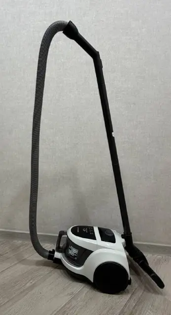 Пылесос Samsung Air Track — Батуми — 50 ₾