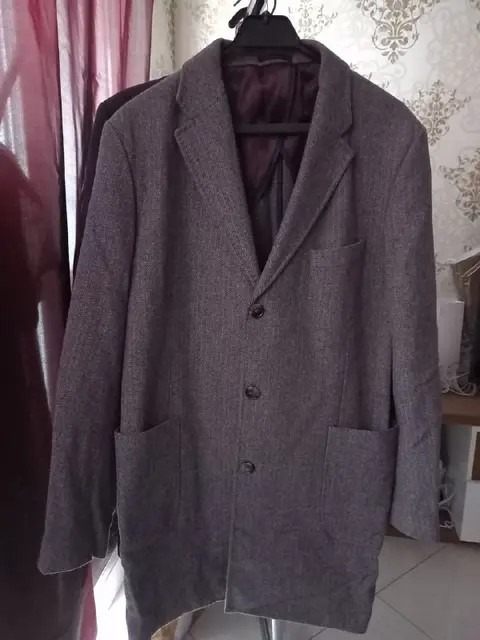 Полупальто шерстяное классическое — Тбилиси — 70 ₾