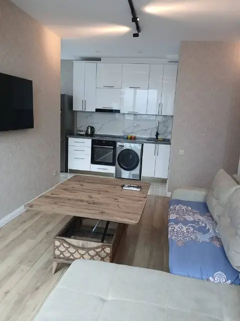 Квартира 2+1 по улице Шартава, 32 — Батуми — 900 $