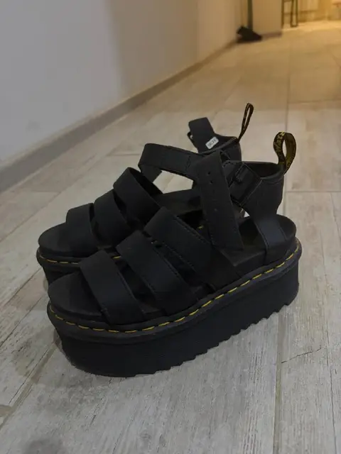 Две пары Dr. Martens оригинал — Ереван — 40 000 ֏