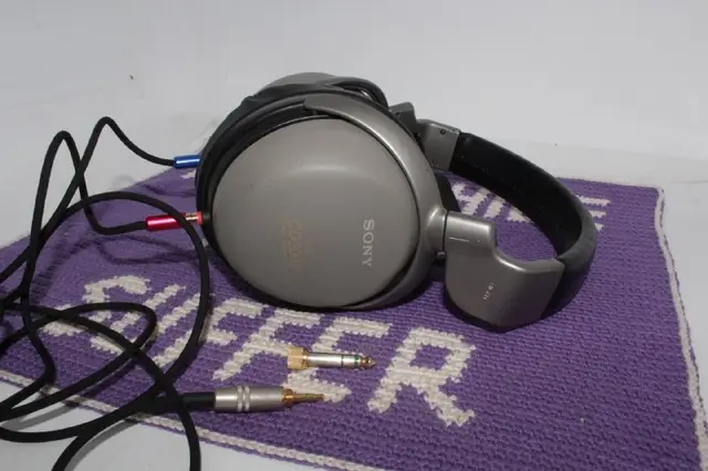Наушники Sony mdr CD3000 — Белград — 120 000 дин