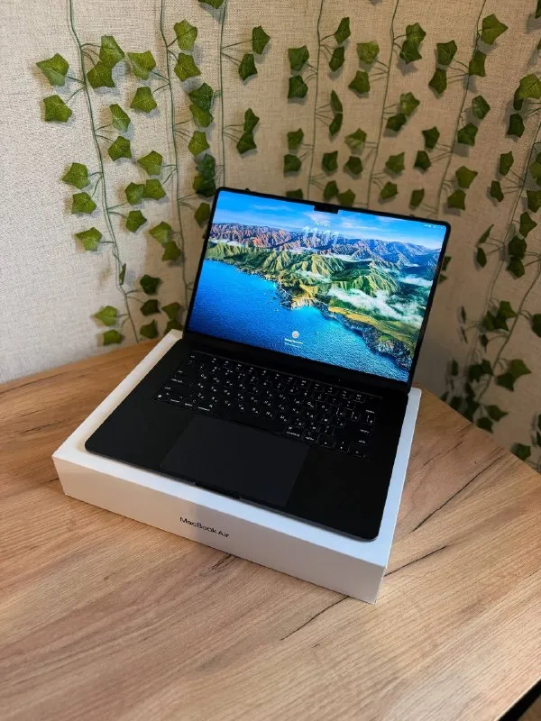 MacBook Air 15 m2 8gb ОЗУ 512 gb ssd