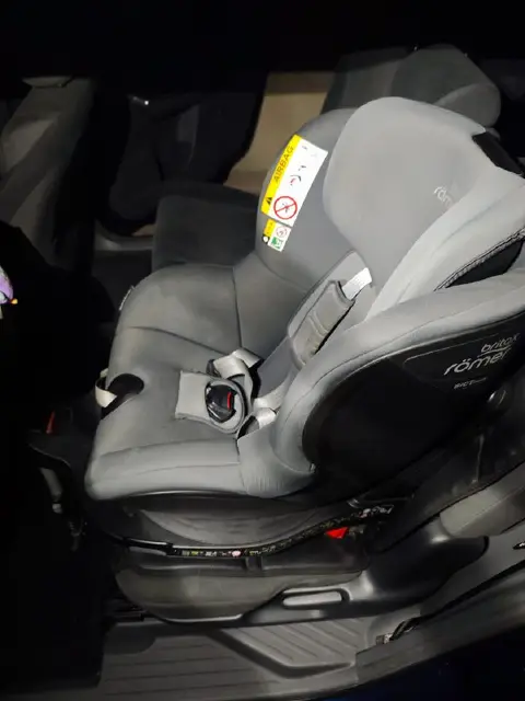 Автокресло BRITAX ROMER DUALFIX — Тбилиси — 470 ₾