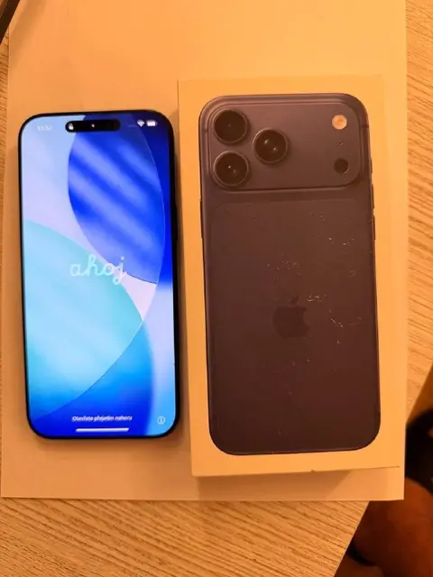 17 про Макс — Батуми — 3 000 ₾